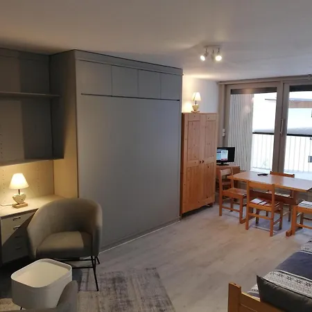 Apartment Skis Aux Pieds Proche Centre, Balcon, Parking, Animaux Admis - Fr-1-514-33 Courchevel